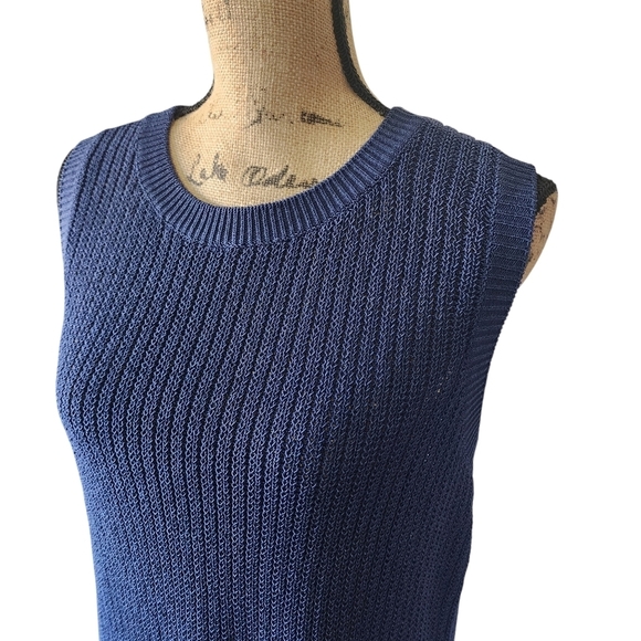 J. McLaughlin Sleeveless Crew Neck Navy Knit Sweater - Large - Picture 5 of 9